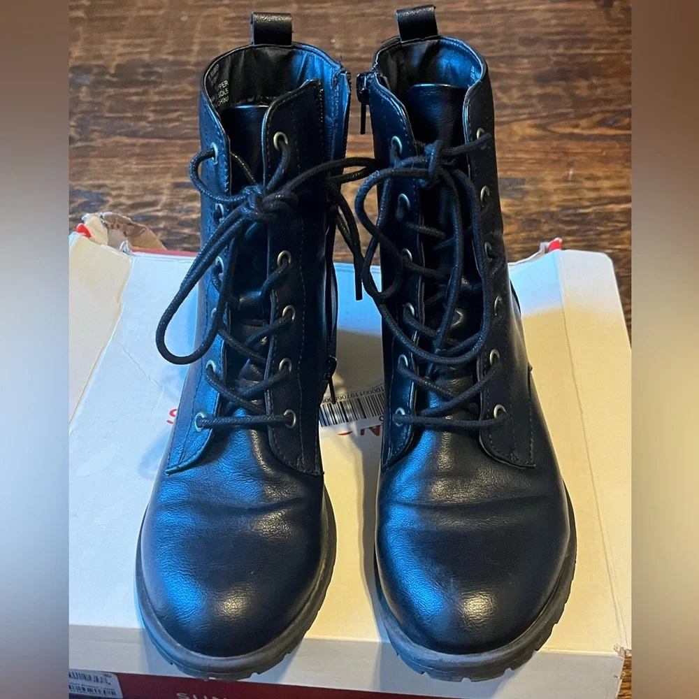 SUN + STONE
Black Lace-Up Lug Combat Boots - Picture 2 of 7